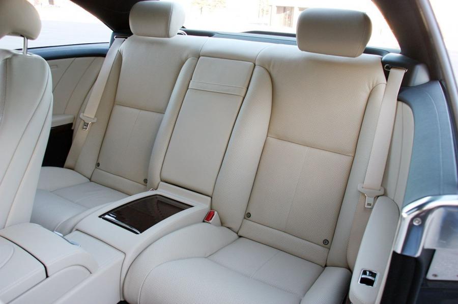  Mercedes-Benz CL550 4Matic 2011 года  (фото 8 из 40)